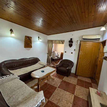 פודגוריצה Vlado Apartments מראה חיצוני תמונה