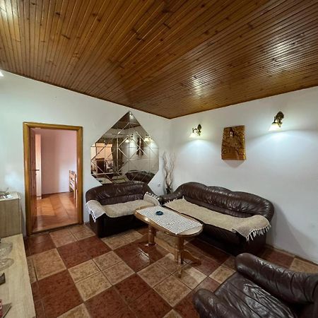 פודגוריצה Vlado Apartments מראה חיצוני תמונה